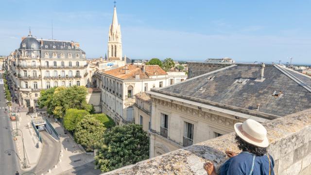 ArcDeTriomphe_Montpellier_verticale