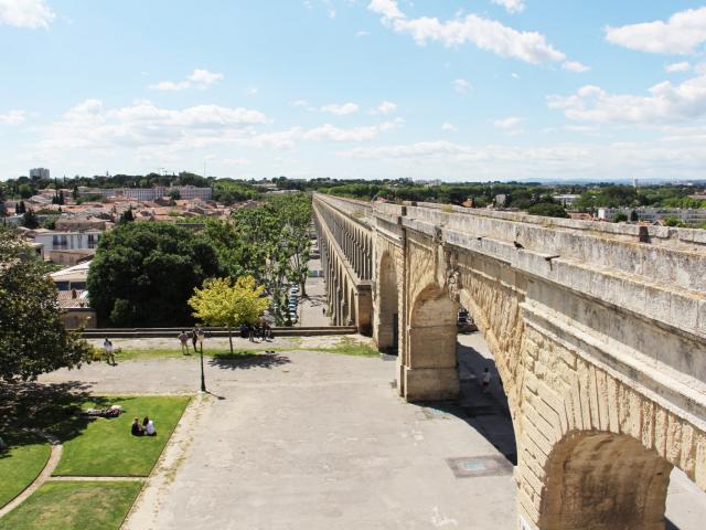 Quartier Des Arceaux Aqueduc