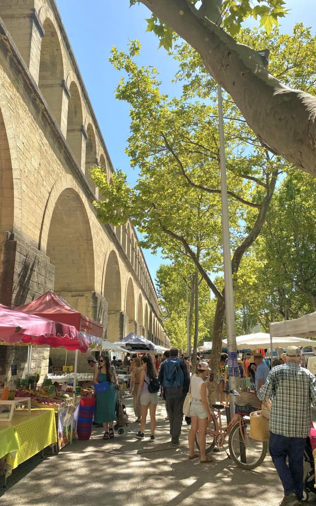 Marché Des Arceaux Vertical