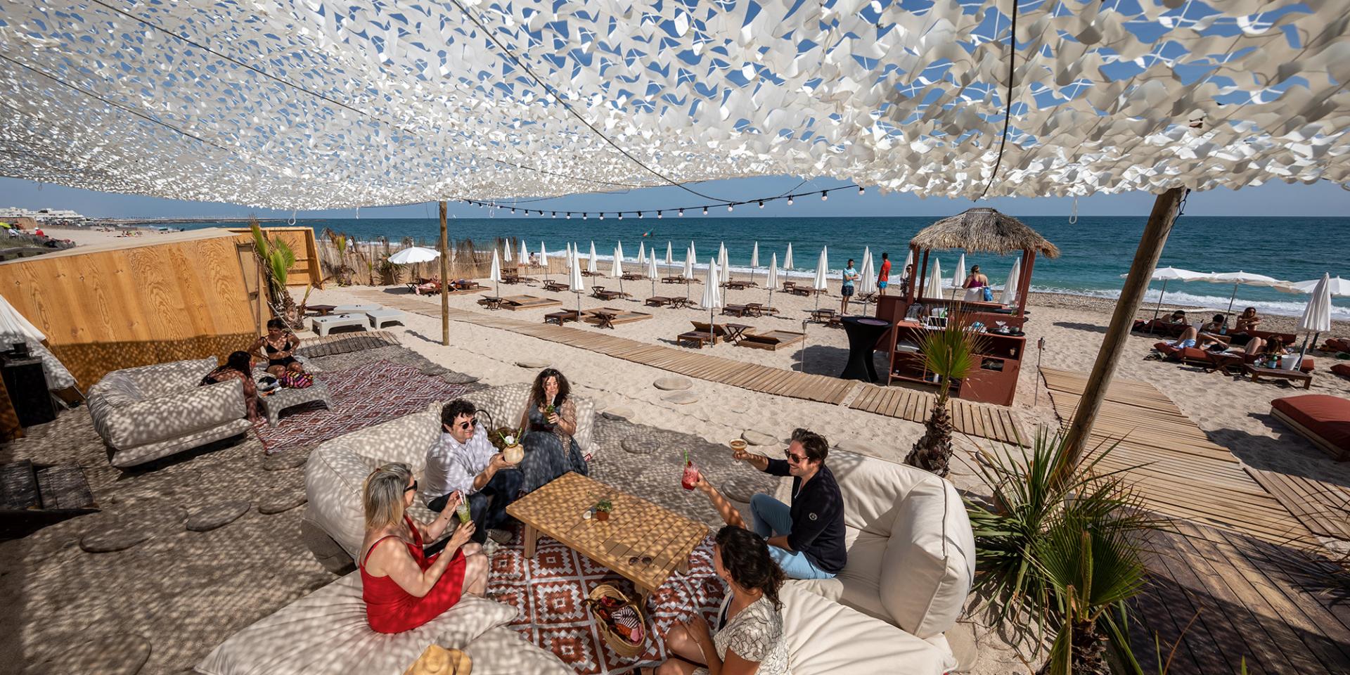 ©A.Allies_OT3M_restaurant-de-plage-privee-1.jpg