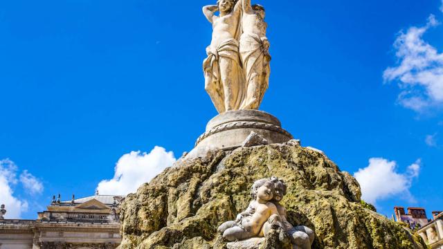 Statue-des-3-graces-Montpellier_free_format.jpg