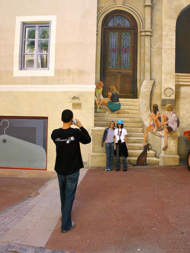 Street-art-trompe-l-oeil-place-St-Roch.jpg