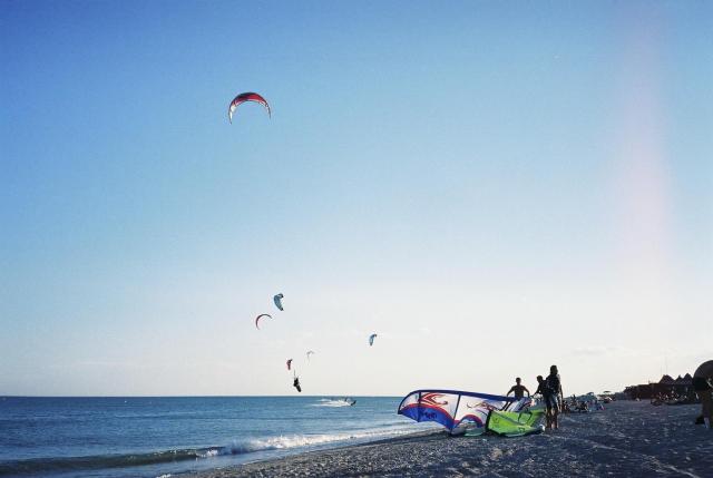 Villeneuve-les-Maguelone-kitesurf-plage-mer-metropole-montpellier.jpg