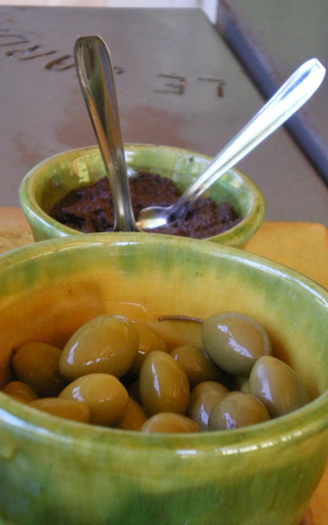 olives-tapenade-shopping-gastronomie.jpg