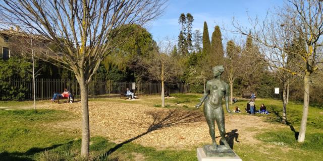 Parc Domaine De Méric Statue