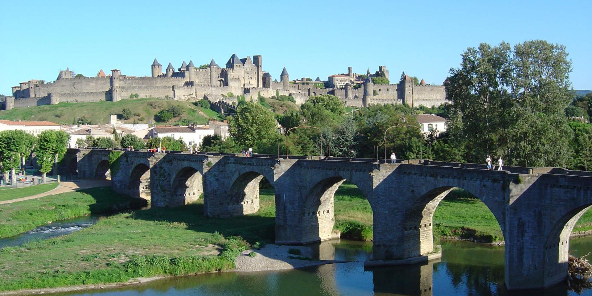 Cité Médiévale Et Pont Vieux Carcassonne