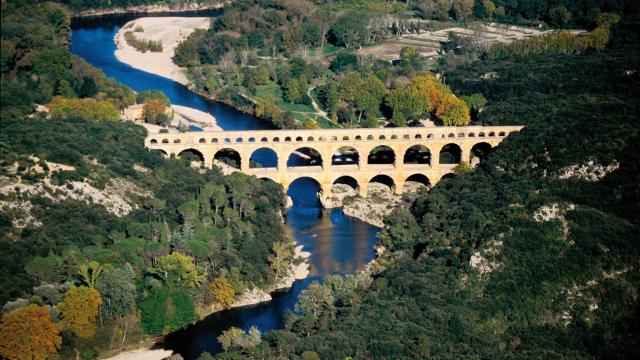 Pont-du-Gard©OT-Nimes-V.Formica.jpg