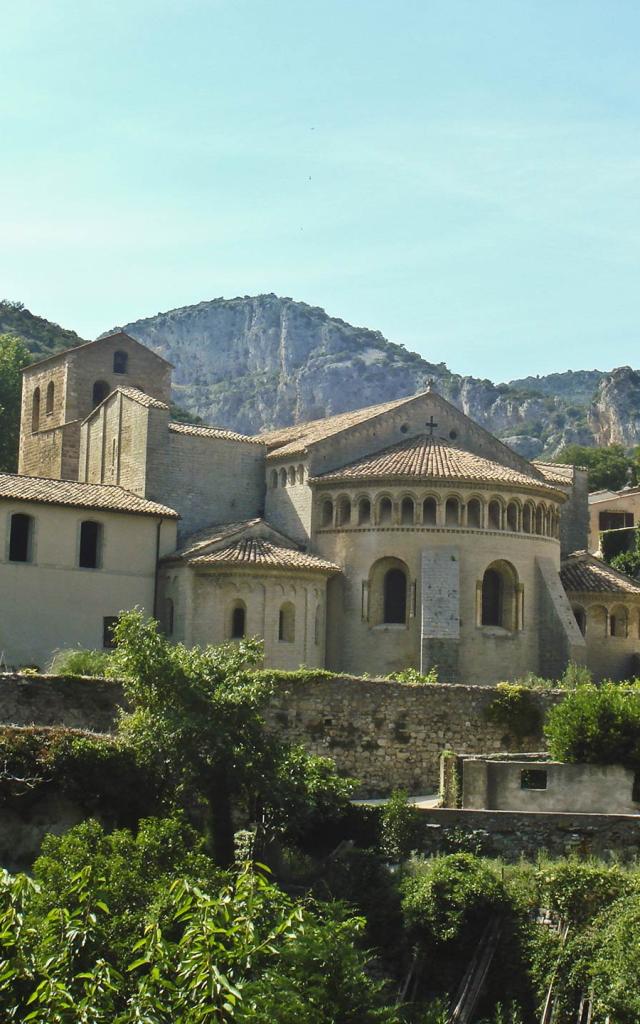 Saint Guilhem Le Desert Abbaye De Gellone