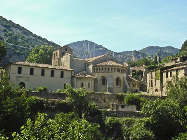 Saint Guilhem Le Desert Abbaye De Gellone