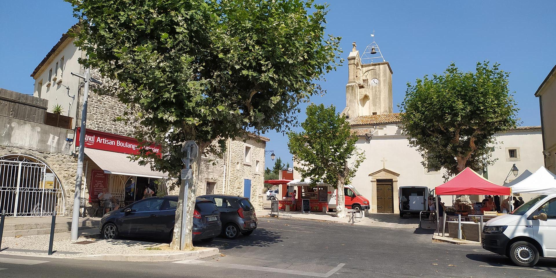 Restinclieres place du village