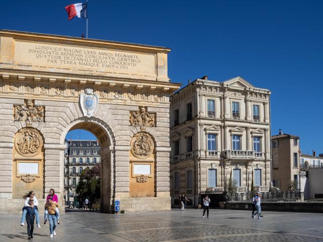 Arc_de_triomphe_amis