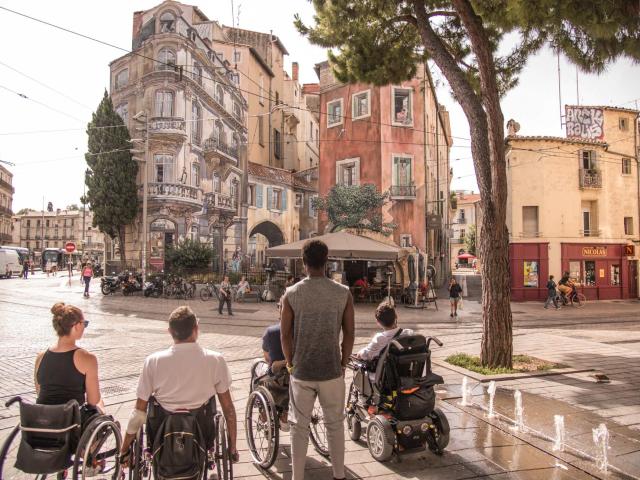 Tourisme Handicap fauteuil Montpellier accessible Sharks