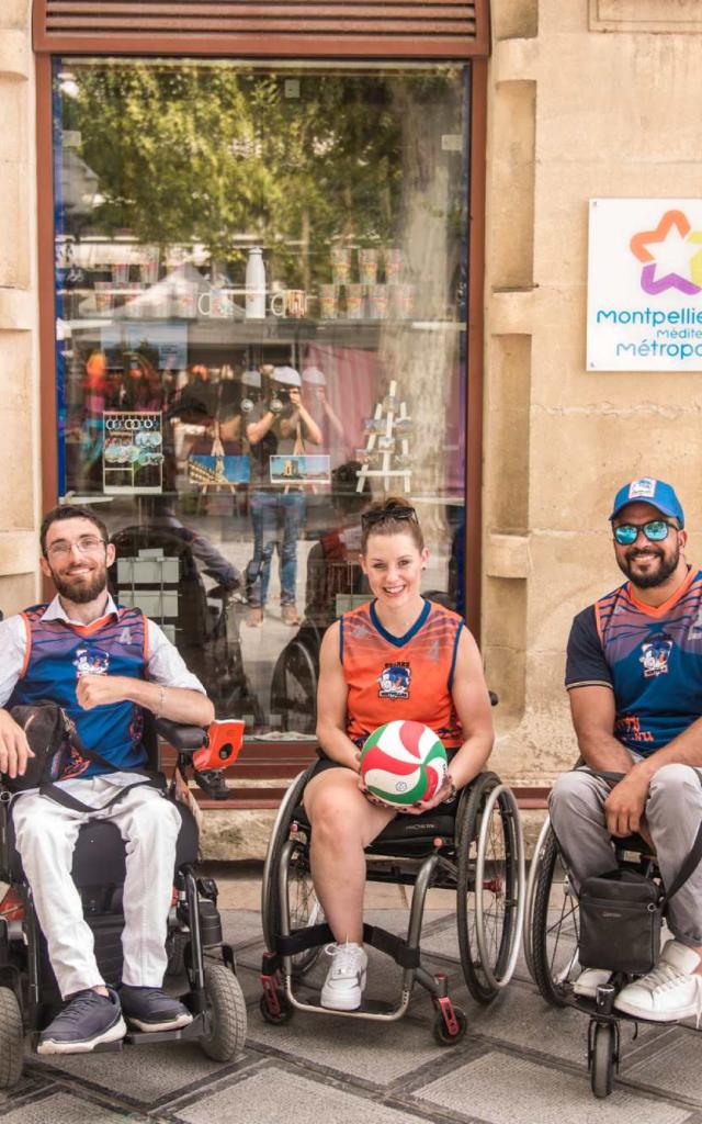 Tourisme Handicap fauteuil Montpellier accessible Sharks