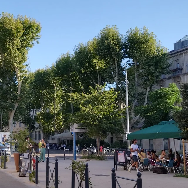 Place Salengro Delirium Cafe Montpellierchristel Gauthier